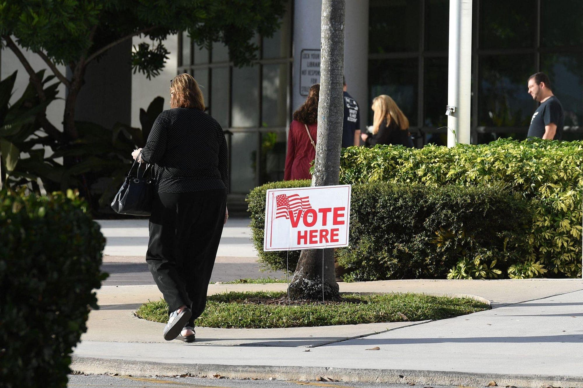 Florida’s ‘Phantom Candidates’ Are Back And They’re Still Locking Voters Out