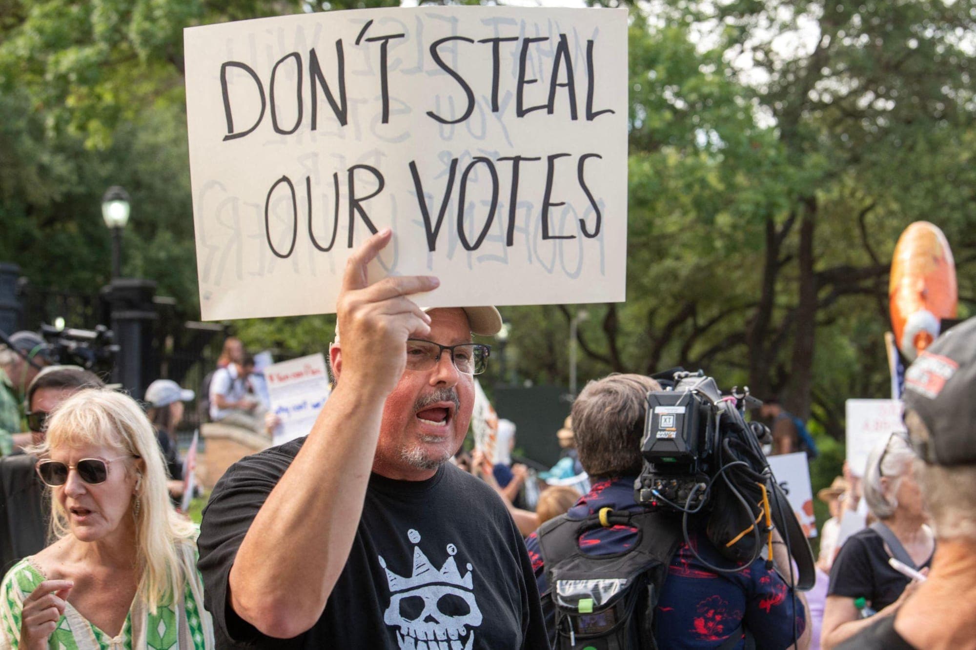 24 Million Potential Voters Didn’t Move. Their Congressional Districts Did.